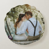 自分のカップルパーソナライズされたの写真を結婚作成する ラウンドクッション (裏面)