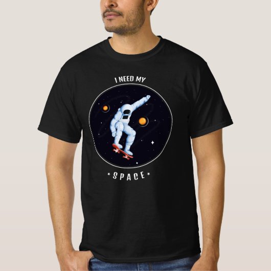 自分のスペースが必要 Tシャツ (正面)