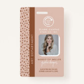 自分のロゴトレンディーベージュBoho Brown従業員ID バッジ (正面)