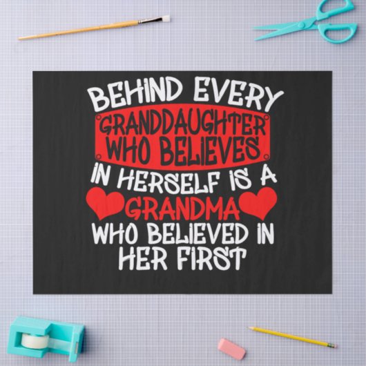 自分の中にいる孫娘信じの後ろに 薄葉紙 (クラフト)