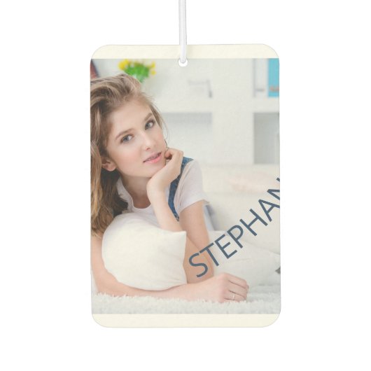 自分の写真と名前のハート図形カスタムを追加する カーエアーフレッシュナー (正面)