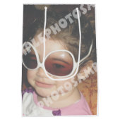 自分の写真を作パーソナライズされたる ミディアムペーパーバッグ (裏面)