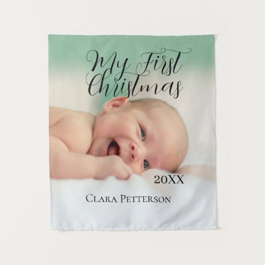 自分の初めてのクリスマスベビーの写真の名前を追加する年モダン タペストリー (正面)