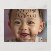 自分の初めてのクリスマスベビーの写真の名前を追加する年モダン ポストカード (裏面)