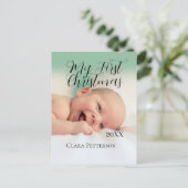 自分の初めてのクリスマスベビーの写真の名前を追加する年モダン ポストカード (スタンド正面)
