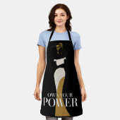 自分の力を所有：自信と恵みのポートレート エプロン (着用した状態)