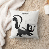 自分の可愛いウッドランドベビースカンクをパーソナライズ クッション (ブランケット)