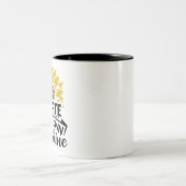 自分の太陽の光を作る ツートーンマグカップ (中央)