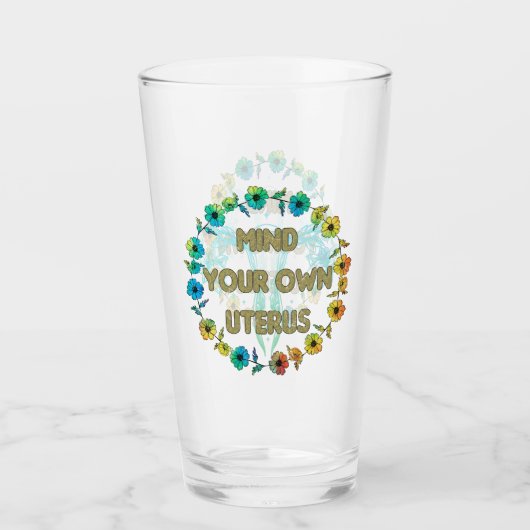 自分の子宮を気にする | 力を付けるフェミニストフローラ タンブラーグラス (正面)