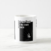 自分の宇宙に浮かぼう コーヒーマグカップ (中央)