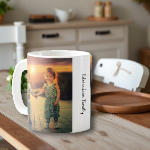 自分の家族の写真を作成モノグラムの コーヒーマグカップ