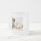 自分の家族の写真カスタムを作成するパーソナライズされた フロストグラスマグカップ (正面左)