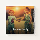 自分の家族の写真コラージュ金ゴールドを作成ユニークする ノートブック (裏面)