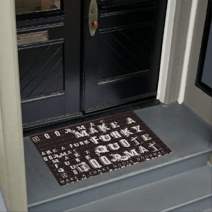 自分の引用文を作パーソナライズされたファンキーる  黒 ドアマット