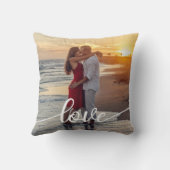 自分の愛のスクリプトを作成するロマンチックなカップルの写真 クッション (裏面)