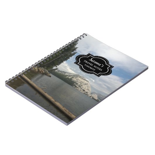 自分の旅行の個人的な写真を作成する ノートブック (左側)