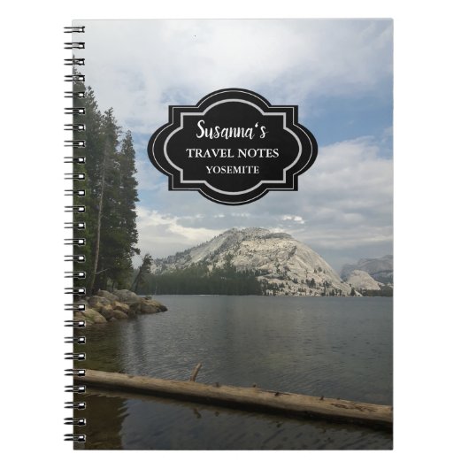 自分の旅行の個人的な写真を作成する ノートブック (正面)