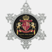 自分の腕の上着を赤い一角獣金ゴールドの紋章にする スノーフレークピューターオーナメント (正面)