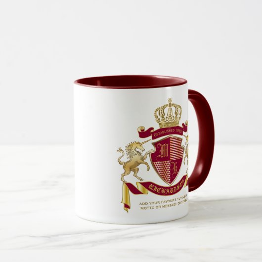 自分の腕の上着を赤い一角獣金ゴールドの紋章にする マグカップ (正面右)