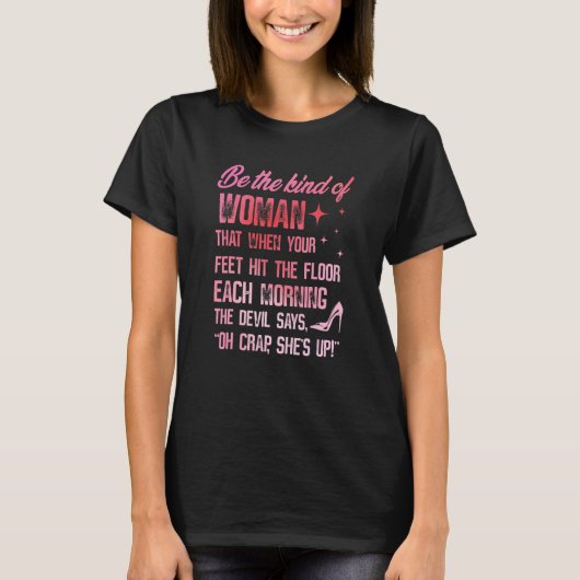 自分の足がFに当たる時のような女性である Tシャツ (正面)
