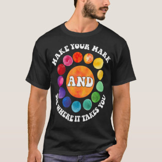 自分の足跡を作って、虹がかかっている場所を見る Tシャツ