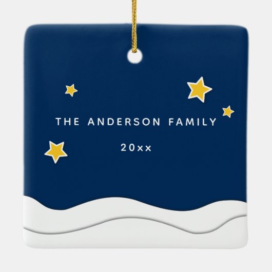 自分の雪のクリスマスツリー家族の写真を作成する セラミックオーナメント (裏面)