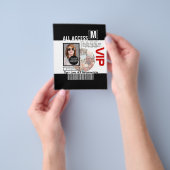 自分のVIPパスをパーソナライズする8つの方法にする チラシ (手)