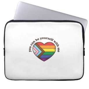 自分らしくいよう Pride Heart Tシャツ デザイン ラップトップスリーブ