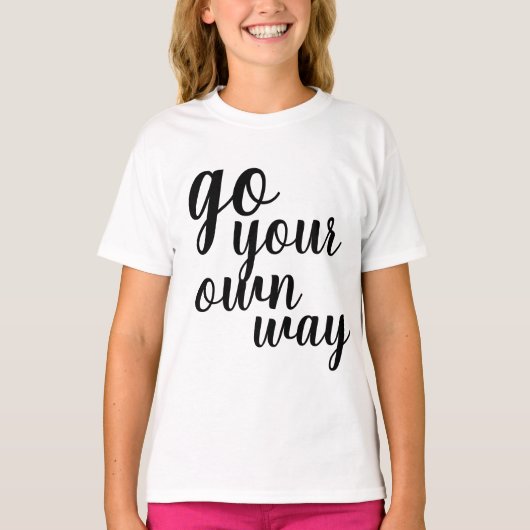 自分らしく生きる すごいガールパワー Tシャツ (正面)