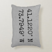 自分カスタムの都市州座標を追加グレー アクセントクッション (正面(垂直))