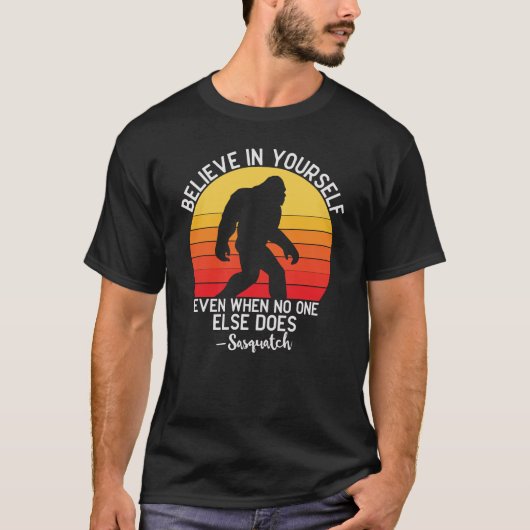 自分信じでBigfoot Motivation Sunset Tシャツ (正面)