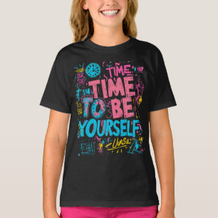 自分自身になる時間 – インスパイアの落書き引用文 Tシャツ