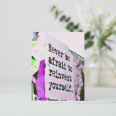 自分自身を再発明することを恐れない ポストカード (スタンド正面)