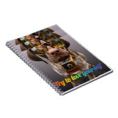 自分自身を愛してみる | 眼鏡とカムをかけたかわいい犬 ノートブック (右側)