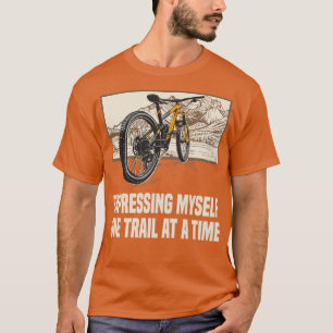 自分表現のトレイルはマウンテンバイク屋外 Tシャツ