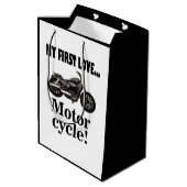 自動二輪車バイクもしくは自転車に乗る人誕生日オートバイ ミディアムペーパーバッグ (裏面アングル)