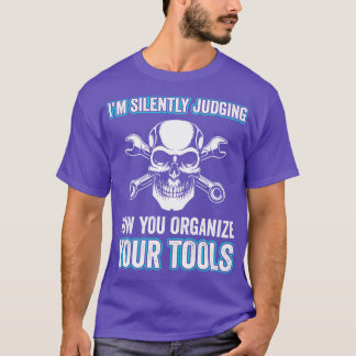 自動整備士おもしろいガレージの固定整備士ツール Tシャツ