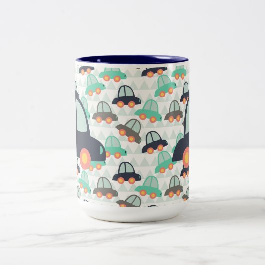 自動車とその他の自動車 ツートーンマグカップ (中央)