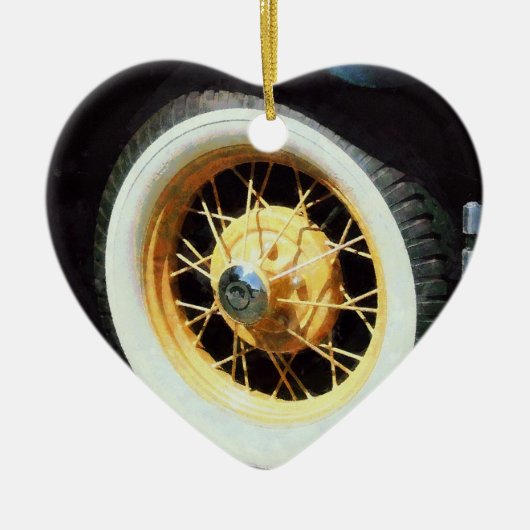 自動車のホイールのクローズアップ セラミックオーナメント (正面)