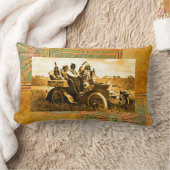自動車を運転するアパッチとジェロニモ ランバークッション (ブランケット)