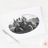 自動車を運転するアパッチとジェロニモ 楕円形シール (封筒)