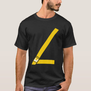 自動車用シートベルトデザイン Tシャツ