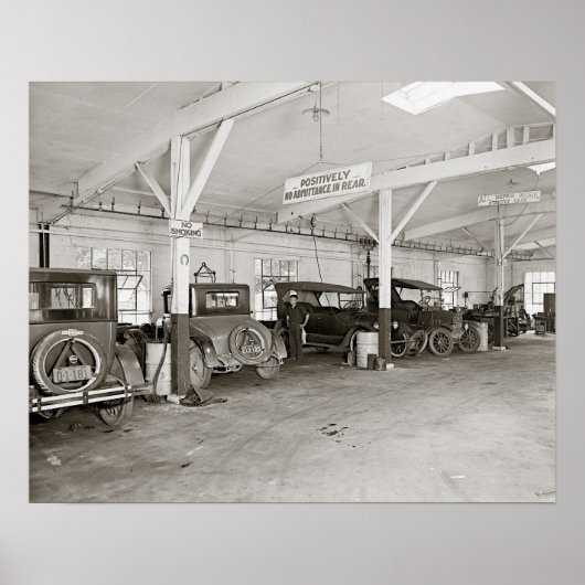 自動車販売店 修理工場、1926年。ヴィンテージ写真 ポスター (正面)