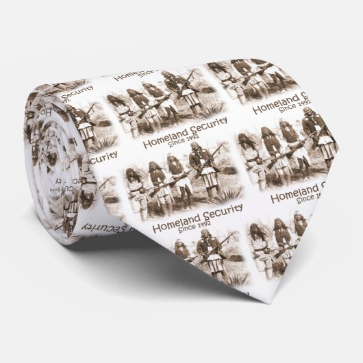 自国の保安 ネクタイ (ロール)