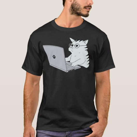 自宅で仕事をする Geek Cat Tシャツ (正面)