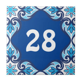 自宅の番号、青と白のアズレホス タイル