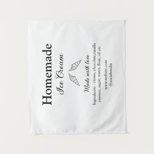 自家製アイスクリームに愛で作った食材を加える タペストリー (正面)