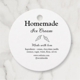 自家製アイスクリームに愛で作った食材を加える フェイバータグ