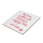 自慢のおしゃべりとウェットノーズ – かわいい犬の引用文 タイル (側面)