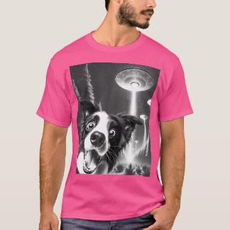 自撮おもしろい縁どり犬を連れて行くコリーエイリアンUfo Tシャツ
